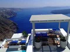 Iconic Santorini’s Surprising Island
