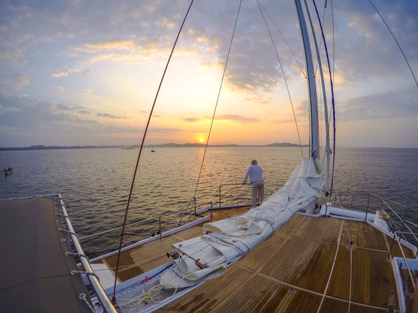 Sri-Lanka-Sailboat-Front-Deck-Sunset