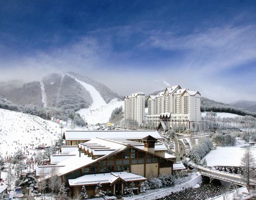 Enjoy the 2018 Pyeongchang Winter Olympic & Paralympic Games Yongpyong-Ski-Resort_Korea