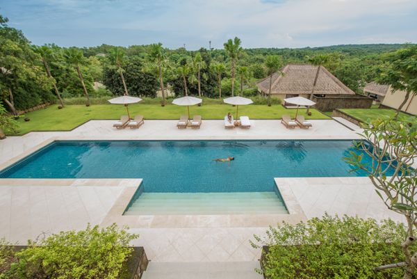 Bali Pool REVIVO