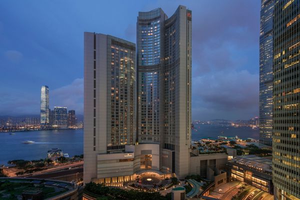 Four Seasons Hong Kong