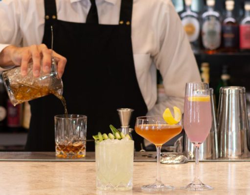 Cocktails at The Courtney Room – Victoria, British Columbia