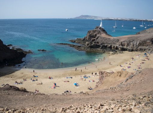 How to holiday like an A-lister without the price tag attached this festive season