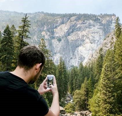 How will social media impact the way we travel in 2019?