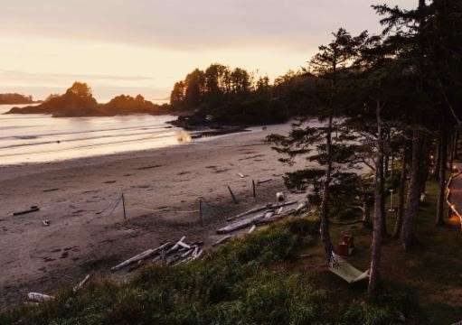 Tofino’s Pacific Sands Beach Resort Debuts Renovated Beachfront Lodge Suites