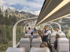 Rocky Mountaineer dedicates new GoldLeaf Service train car