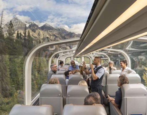 Rocky Mountaineer dedicates new GoldLeaf Service train car