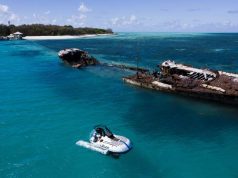 Gladstone Couple Forego Housework to Snag World-First scUber Ride on the Great Barrier Reef