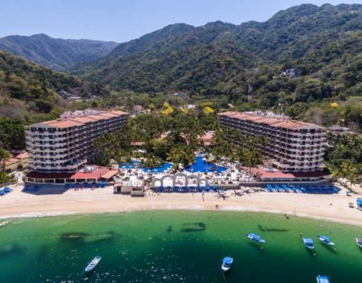 Celebrate Fall With A Family Getaway at Barceló Puerto Vallarta