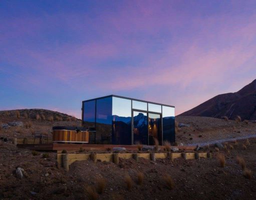 NEW LUXURY MIRRORED PODS OPEN AT LINDIS