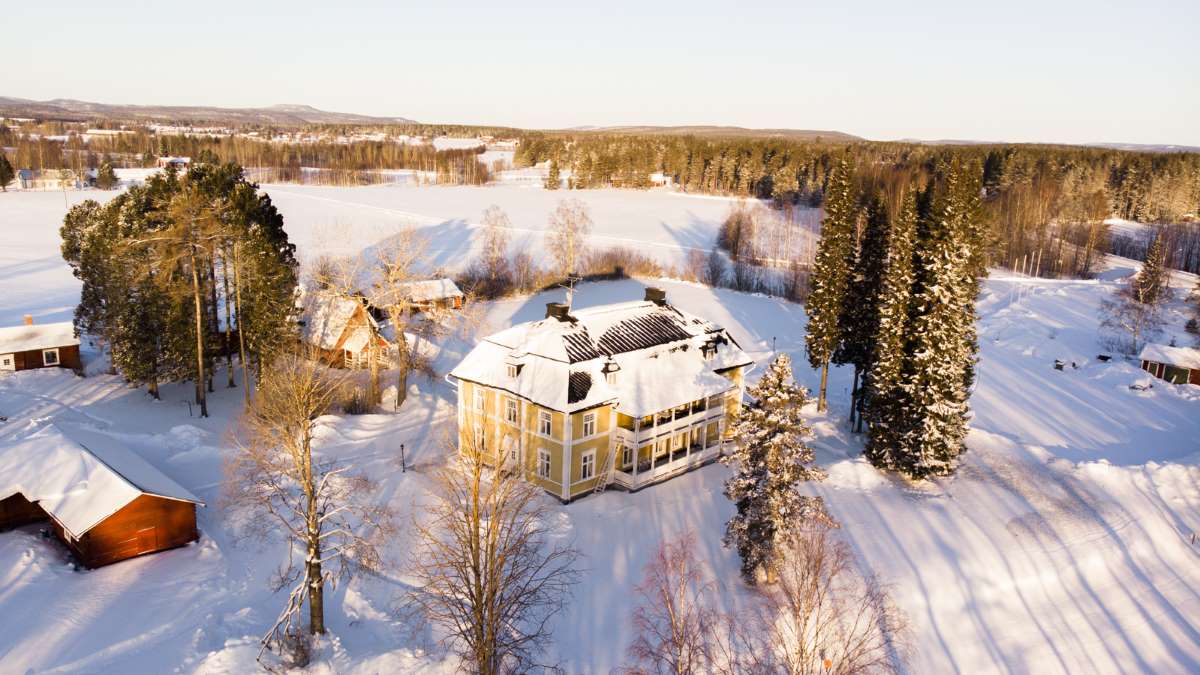 A Manor Steeped In Swedish History