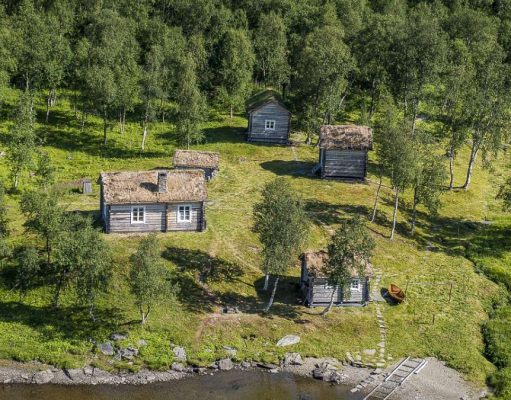 Get away from the crowds, LIVE THE SÁMI LIFE indigenous people of Northern Europe