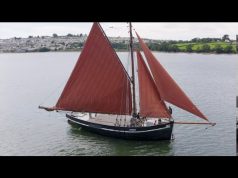River sailing aboard Lynher, a classic Tamar barge built in 1896