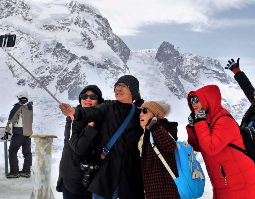 What You Need To Bring When Travelling To A Snowy Destination Travelling To A Snowy Destination