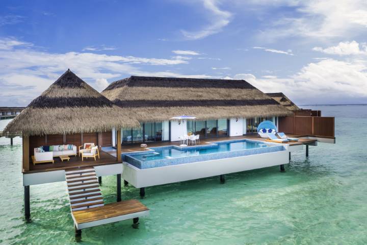 Dive Into Five Shades of Blue in the Maldives With Accor