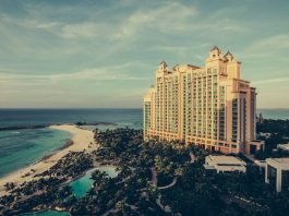 Atlantis Bahamas Island Tropical Vacation Hotel