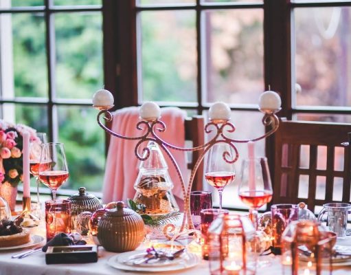 Experience ‘Festive Magic’ with new seasonal services from onefinestay Christmas Xmas Table