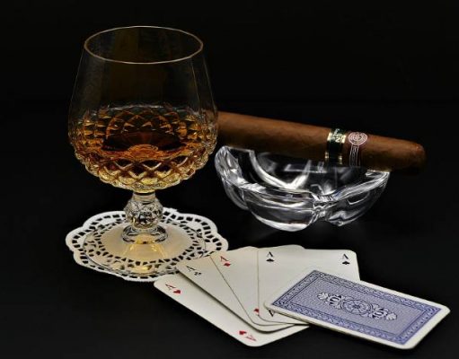 How To Keep Your Cigars Fresh While You’re Traveling Around The World