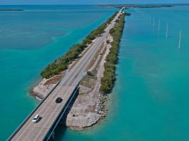 hyway bridge in the Florida Keys