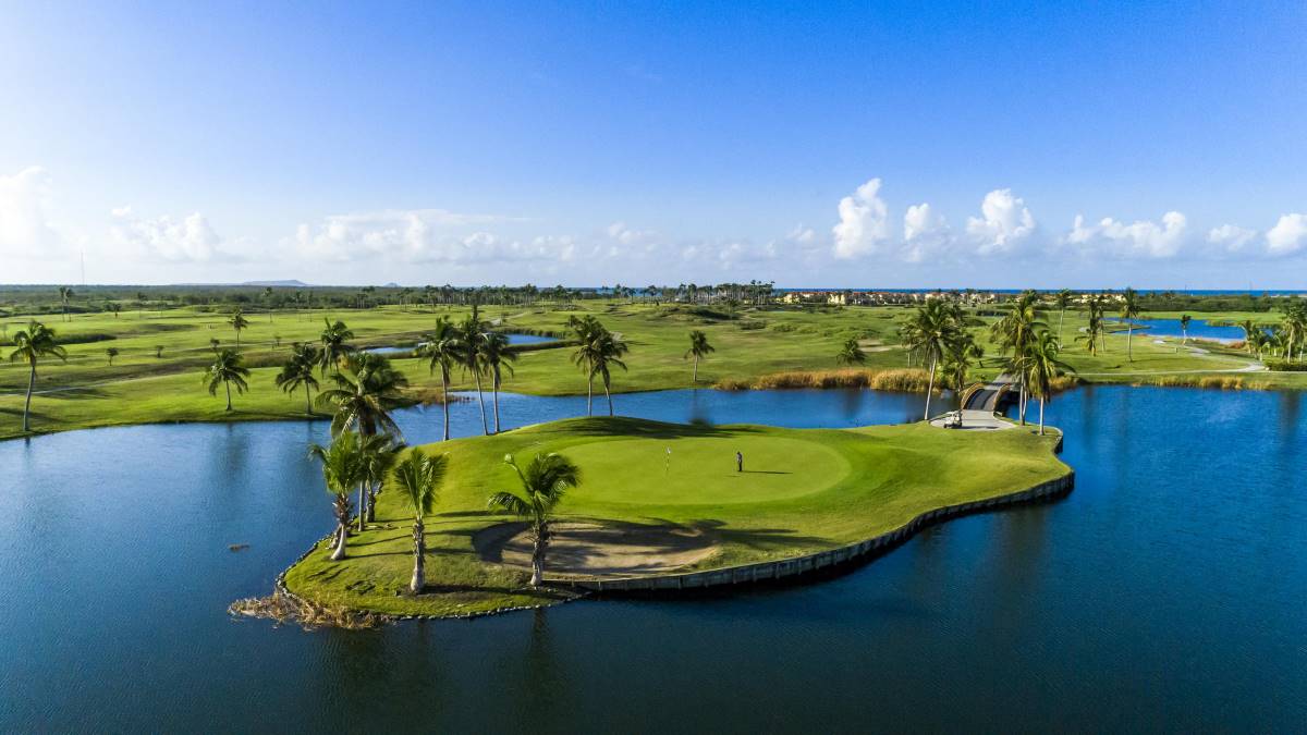 Astounding Island Beckons with 18 Courses