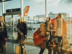 Top 9 Mistakes You Can Make During the Flight travellers in a busy airport