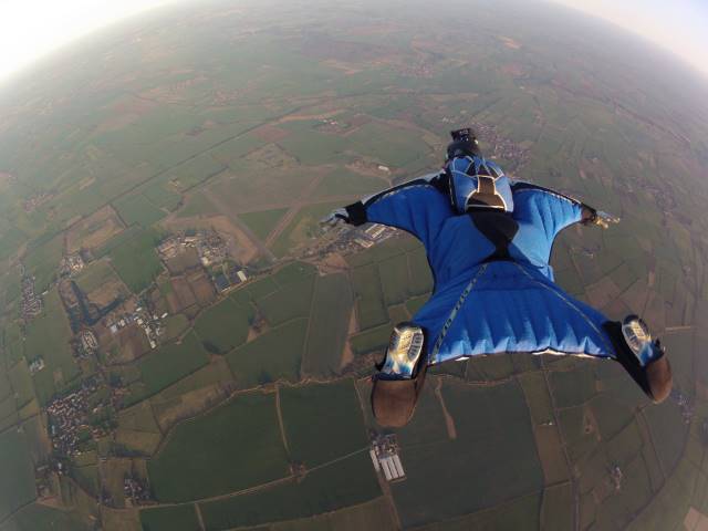 Wingsuit flying