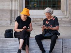 Over 70? Here Are Some Tips For Booking the Perfect UK Holiday in 2021 older women travlling