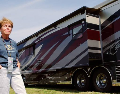 RV Life: 71 YO Single Woman Driving 43-foot Motorhome
