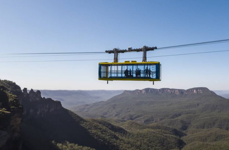 The Scenic Skyway cabin passes over the Jamison Valley
