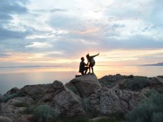 Shhh! Here’s an All-Telling Guide To Planning the Perfect Proposal prrposal romantic at sunset