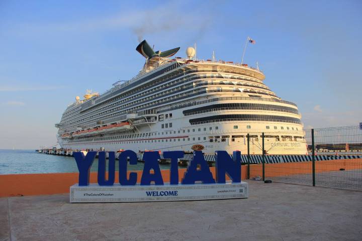 carnival cruise port yucatan