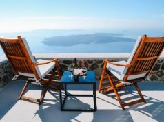 5 of the Ultimate Santorini Home Escapes