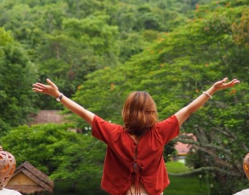 Booking.com – doppelgangers of the 5 most Instagrammable destinations