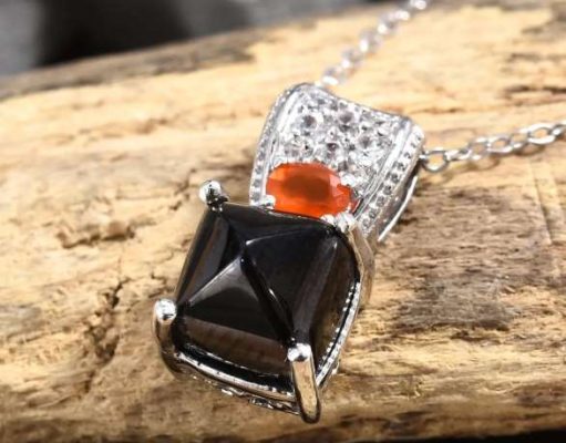 Top 5 Accessories you must buy the next time you go shopping