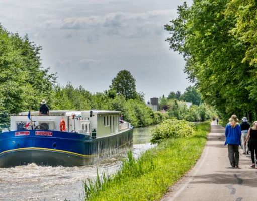 The “slow travel” experience with European Waterways