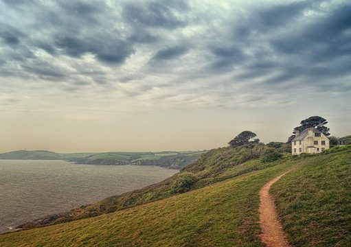 POINTS TO KEEP IN MIND BEFORE BOOKING A COTTAGE FOR YOUR CORNWALL HOLIDAY