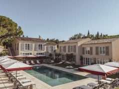 Discover St Tropez with Maisons Pariente’s Hotel Lou Pinet Hotel Lou Pinet pool area