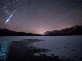 4 meteors in one shot