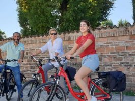 travelers on bikes in Italy