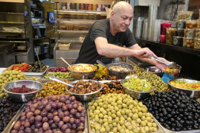 Levinsky Market