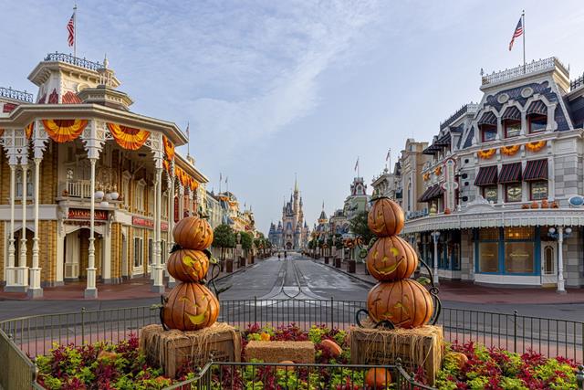 Fall and Halloween at Disneyland  