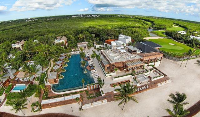 Aerial view of resort in Mexico