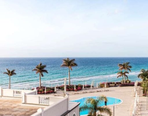 Common differences between hotel rooms in the US and Europe hotel beach and pool