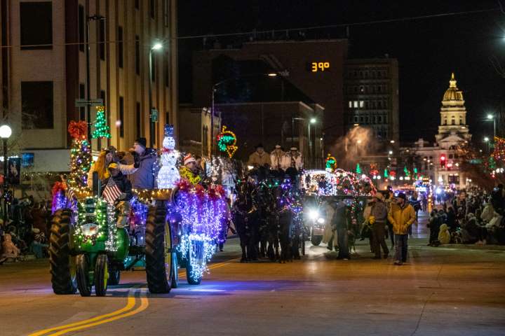 Don't Miss The Yuletide Festivities in these U.S. Capitals Cities