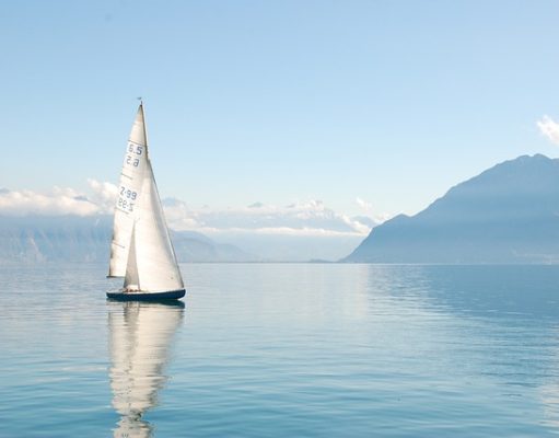 The Promising Impact of Hydrogeneration on the Electric Outboard Motors of Sailboats