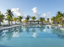 Wyndham Fortuna Beach Resort pool