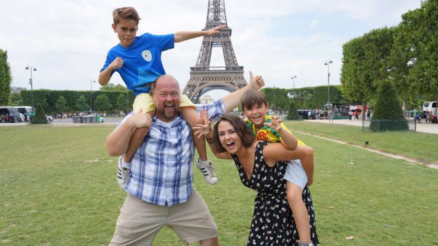 family traveling in Paris