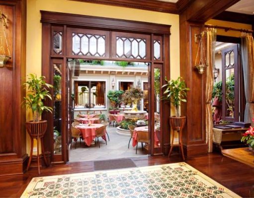 Festive Foods to Feast: Booking.com Shares 5 Gastronomical Delights this Season