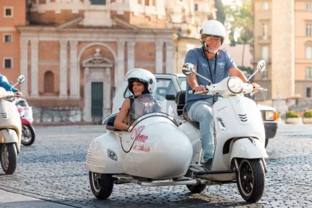 Vespa sidecar