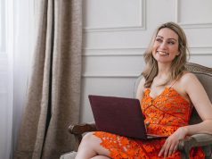 Why The Perfect Christmas Gift For Mom Could Be A Holiday After The Holidays